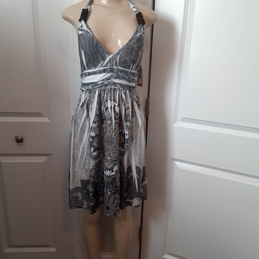 Y2K In Gear gray & white halter dress brown beads on halter - Picture 5 of 15